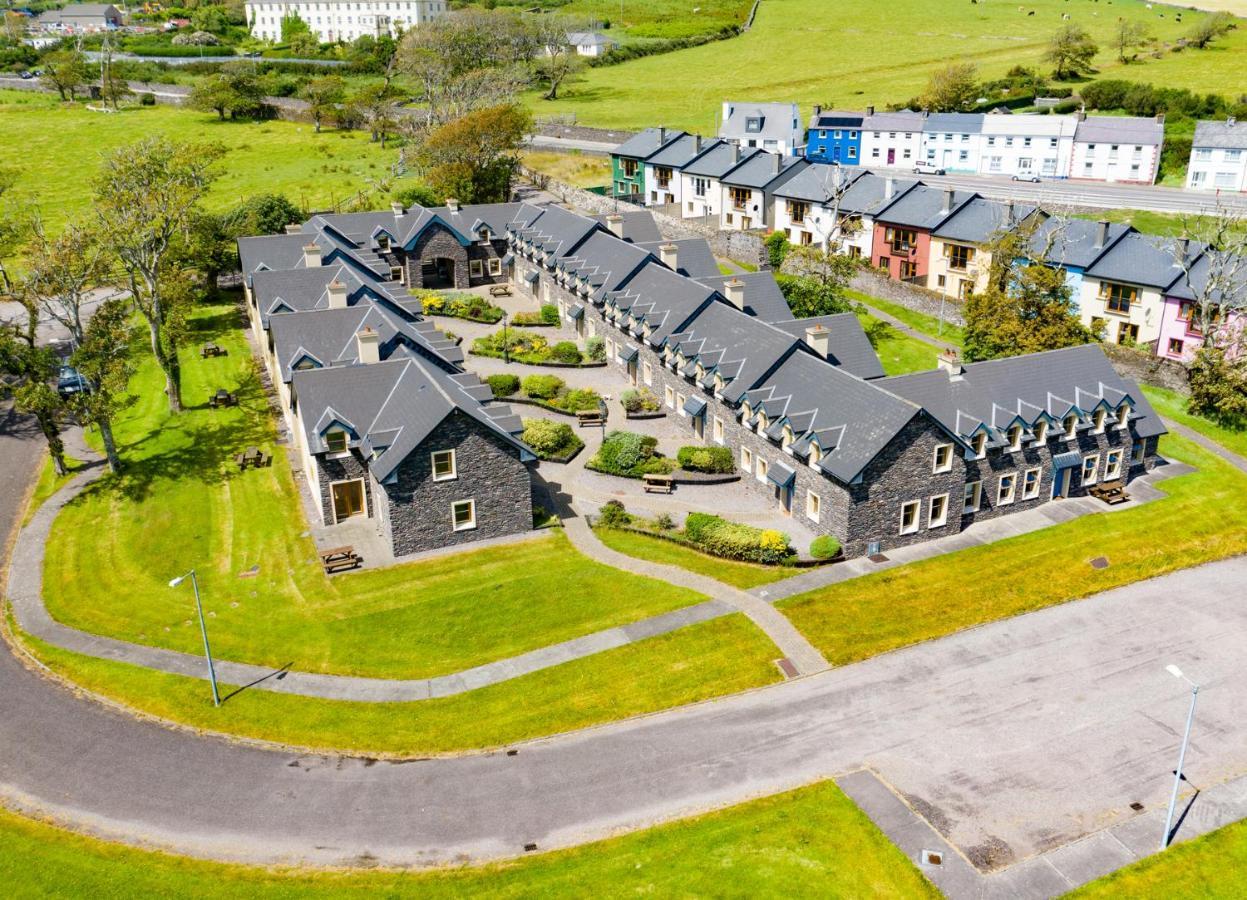 Dingle Courtyard Holiday Homes 3 Bed By Trident Holiday Homes Exterior photo