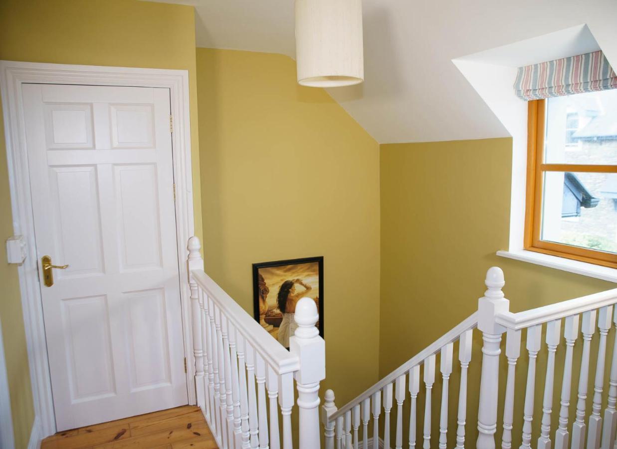 Dingle Courtyard Holiday Homes 3 Bed By Trident Holiday Homes Exterior photo