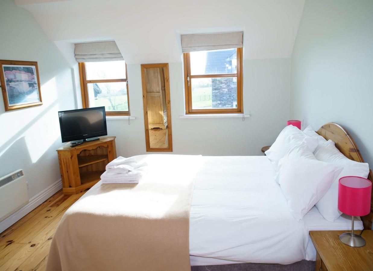 Dingle Courtyard Holiday Homes 3 Bed By Trident Holiday Homes Exterior photo