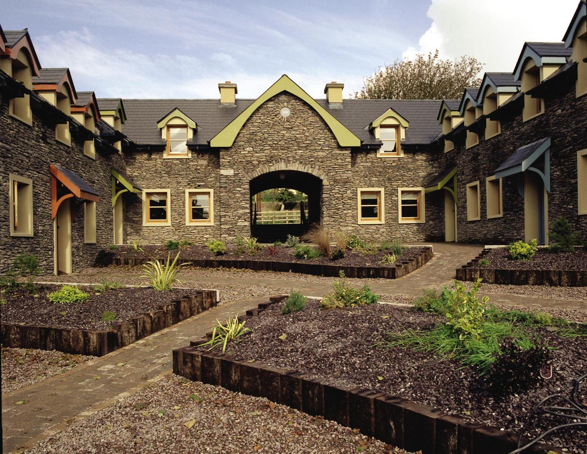 Dingle Courtyard Holiday Homes 3 Bed By Trident Holiday Homes Room photo